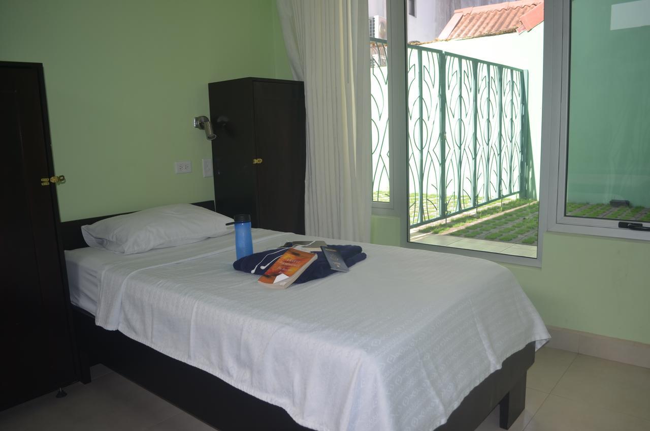 Room2Board Hostel&Surf School Jacó Buitenkant foto